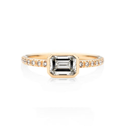 NOA fine jewellery Emerald Ring in 18 karat Rose Gold