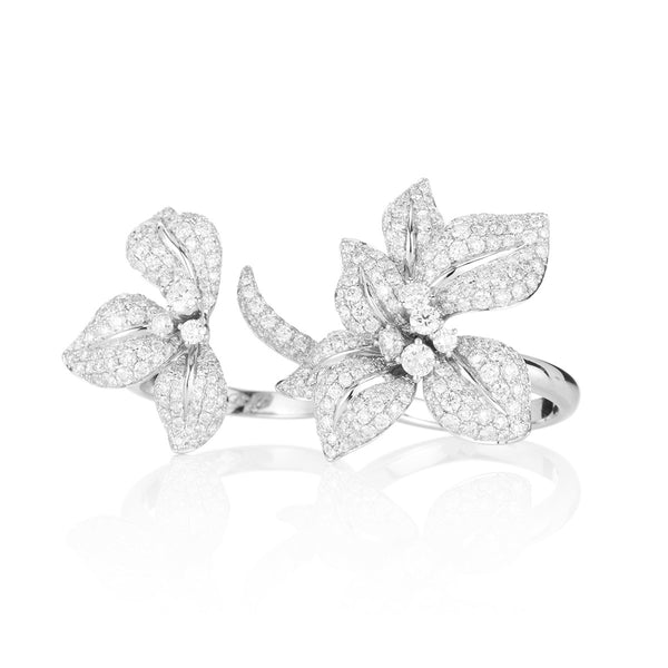 Fleur De Lis double ring in white gold from NOA fine jewellery