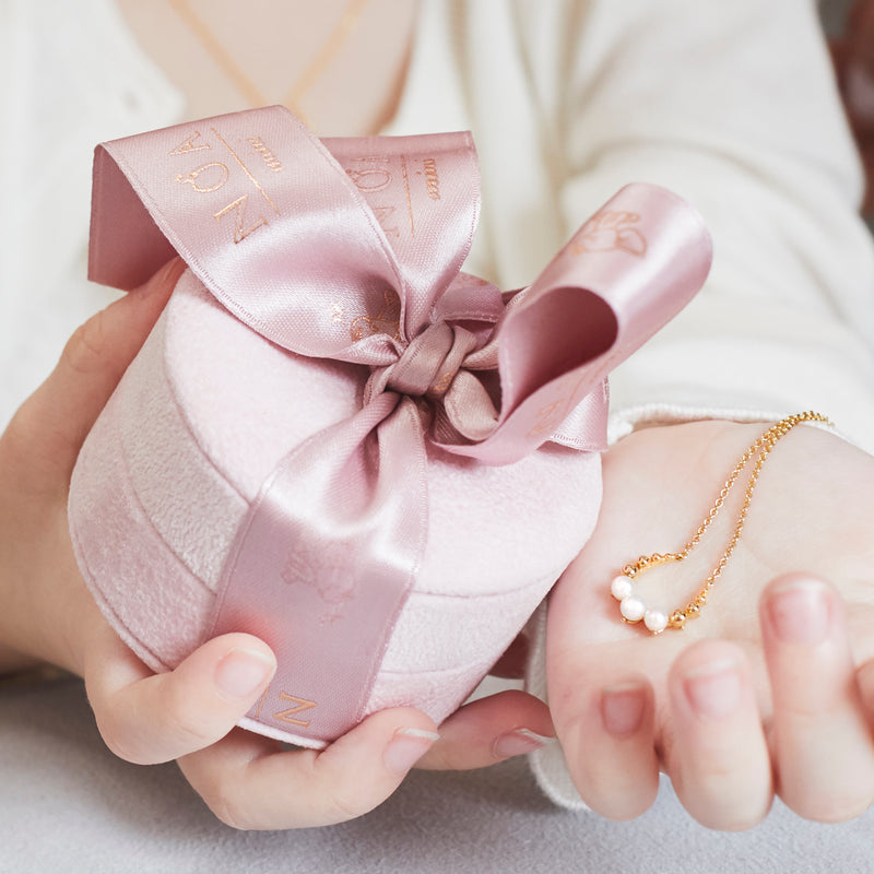 Hannah Strafford-Taylor fine jewellery collaboration with NOA mini